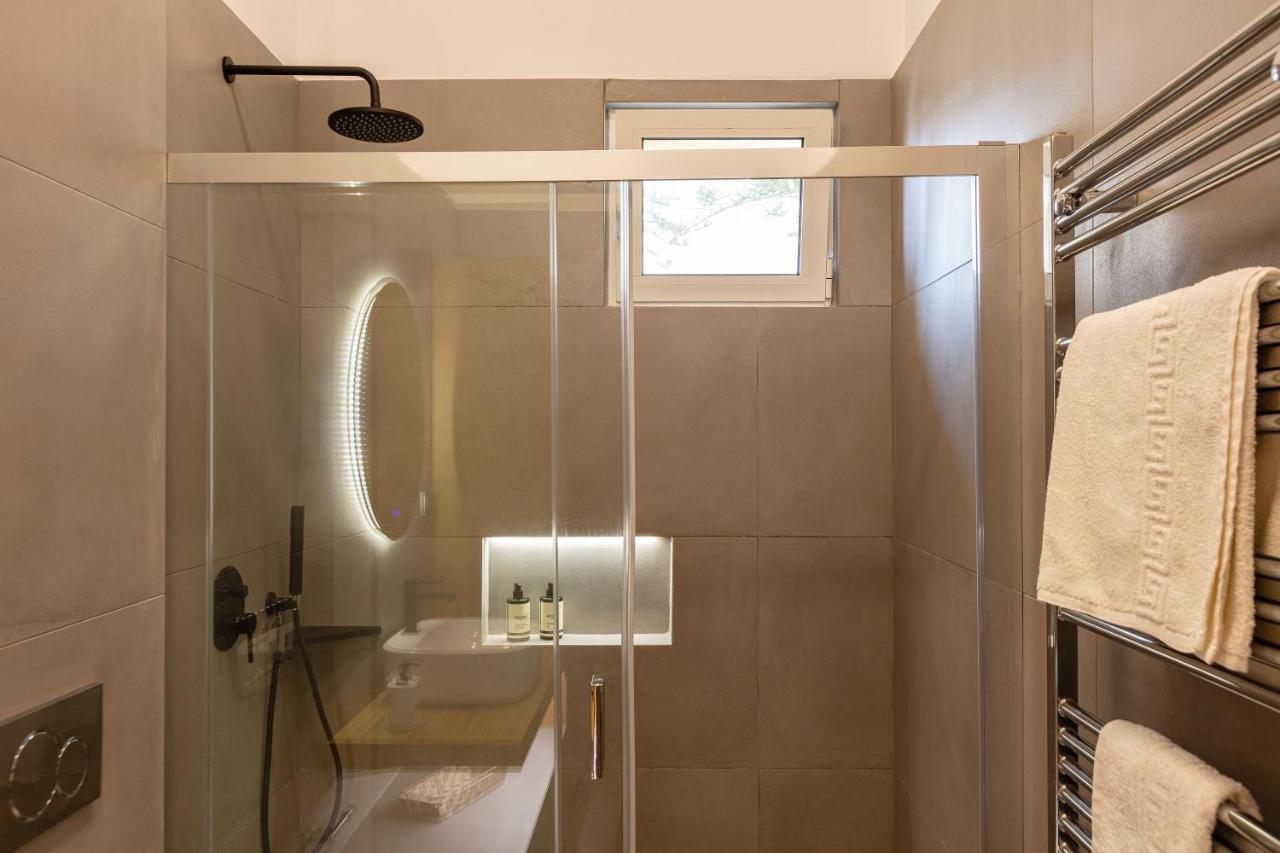 Lilys Apartments Rethymno  ภายนอก รูปภาพ