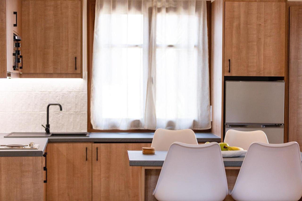 Lilys Apartments Rethymno  ภายนอก รูปภาพ