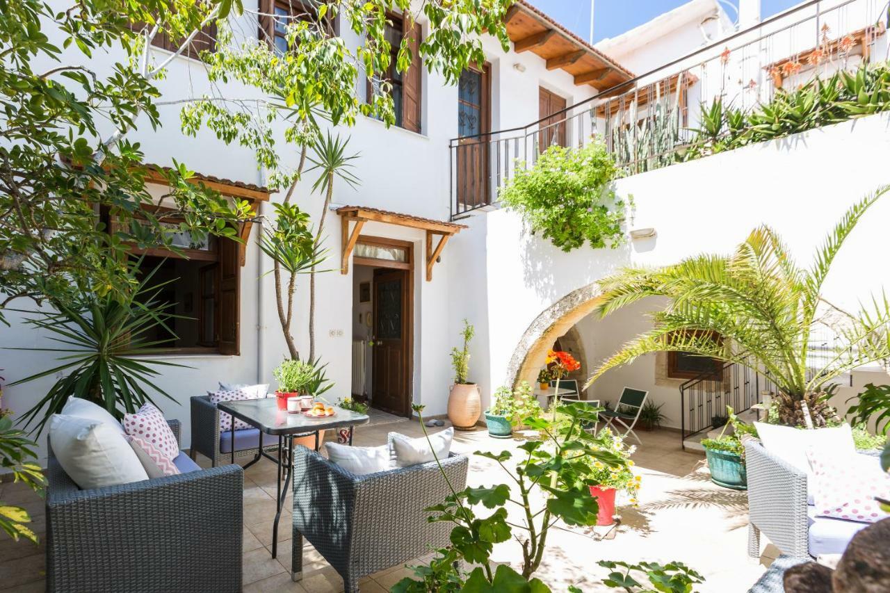 Lilys Apartments Rethymno  ภายนอก รูปภาพ